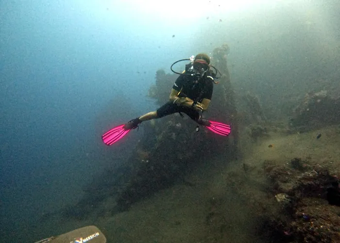 Hotel Dhita Bila & Dive 2*